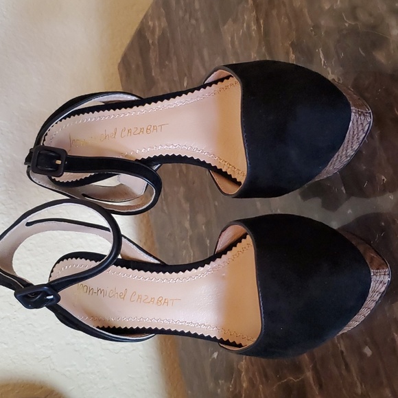Like new Jean-Michel Cazabat suede heels - Picture 3 of 10